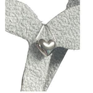 925 Solid Sterling Silver Hypoallergenic Heart Pendant on Sterling Box Chain NWT